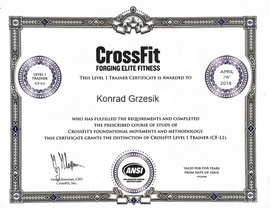 Trener personalny Konrad Grzesik z Krakowa jest certyfikowanym trenerem CrossFit. Trener personalny Konrad Grzesik z Krakowa jest certyfikowanym trenerem CrossFit.