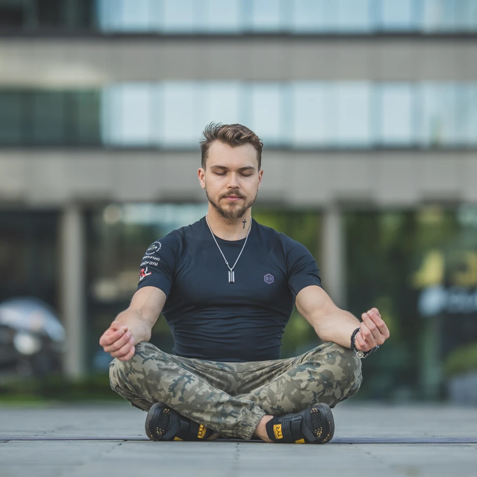 Konrad Grzesik, trener personalny w Krakowie, prowadzi również treningi w My Fitness Place przy Zakopiańskiej. Konrad Grzesik, trener personalny w Krakowie, prowadzi również treningi w My Fitness Place przy Zakopiańskiej.