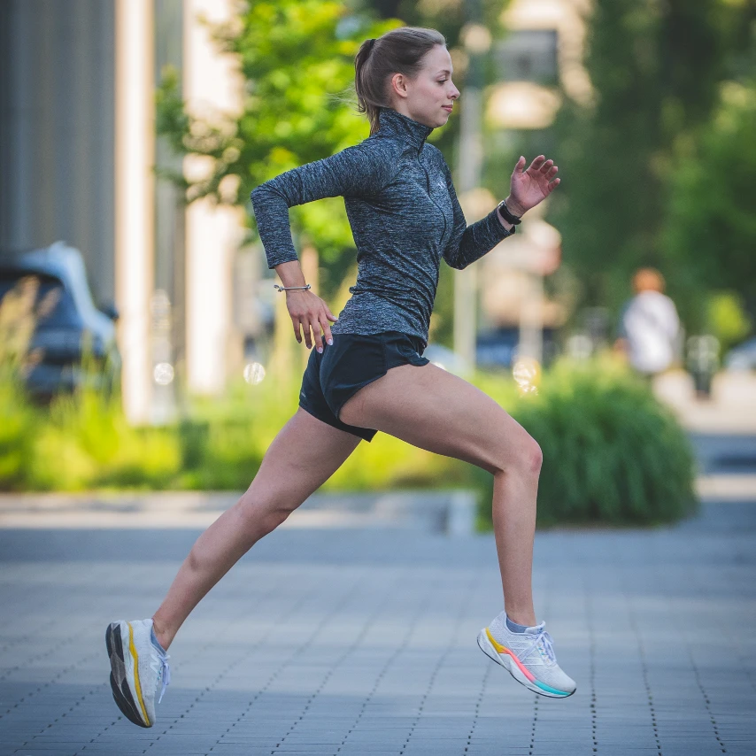 Julia Długosz jest trenerką personalną na siłowni My Fitness Place przy Mogilskiej 97 w Krakowie. Julia Długosz jest trenerką personalną na siłowni My Fitness Place przy Mogilskiej 97 w Krakowie.